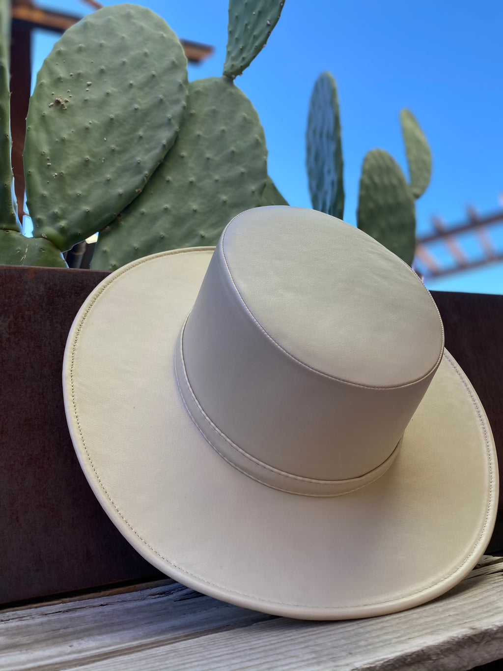Crème Hat